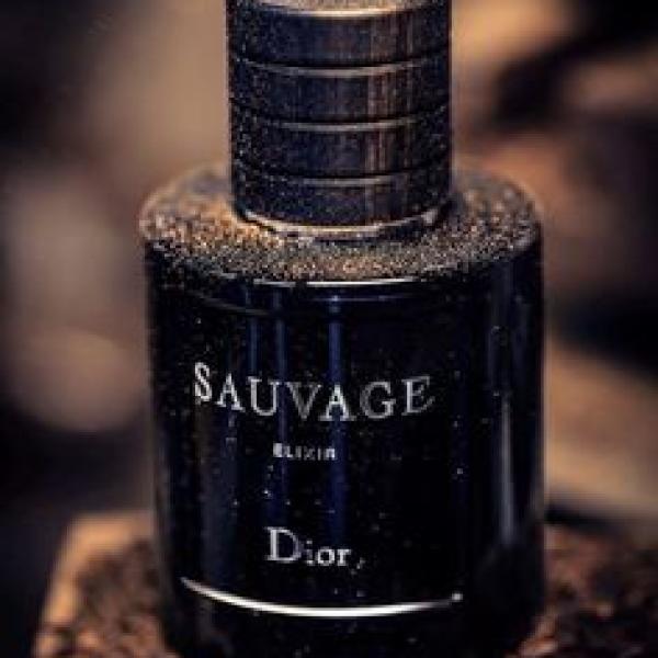 Dior Sauvage Elixir 60 ml Erkek Parfüm