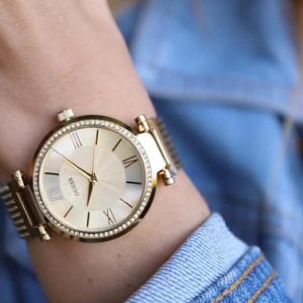 Guess GUW0638L2 Kadın Kol Saati
