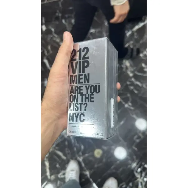 carolina herrera 212 vip men edt 100ml erkek parfümü