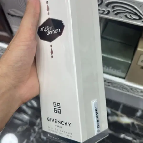 Givenchy Ange Ou Demon 100 ml EAU Kadın Parfümü